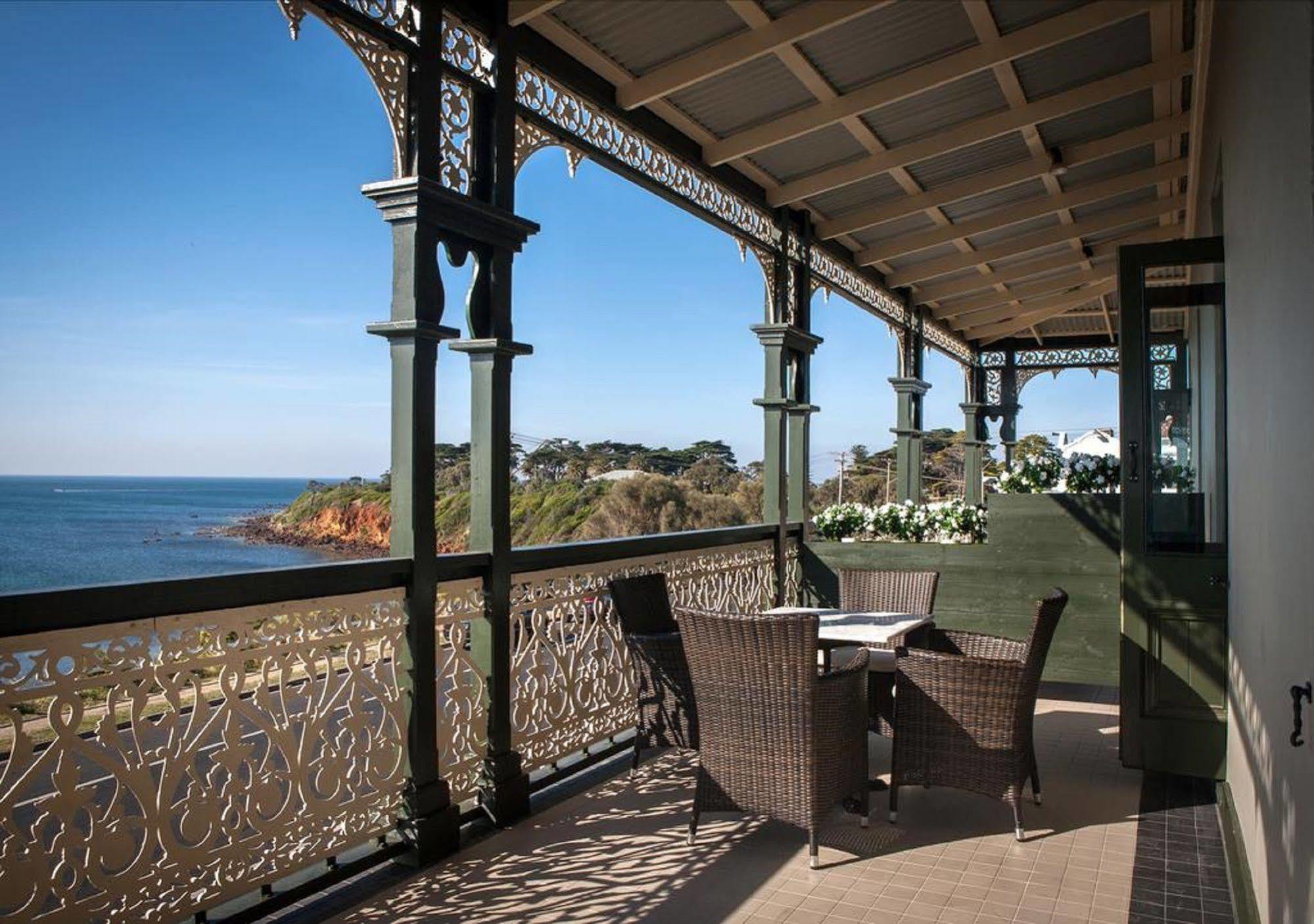 The Royal Hotel Mornington Exterior photo