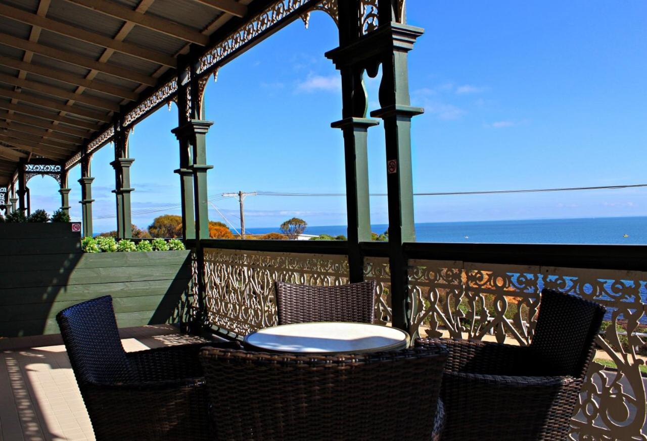 The Royal Hotel Mornington Exterior photo
